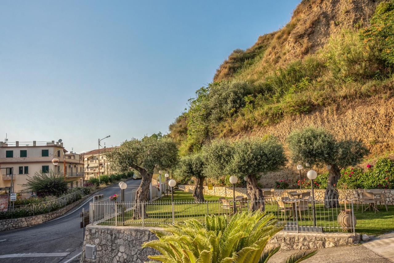 مبيت وإفطار بلفيديري ماريتّيمو La Risacca Relais المظهر الخارجي الصورة
